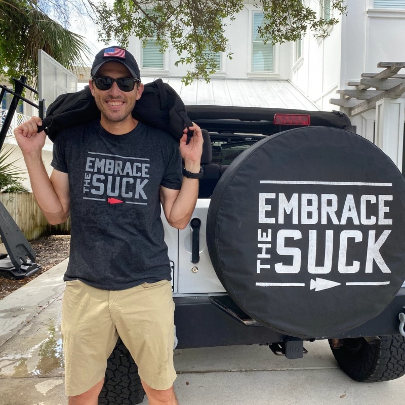 T-Shirt Goruck Embrace the Suck Men Black | FR-049872UXT