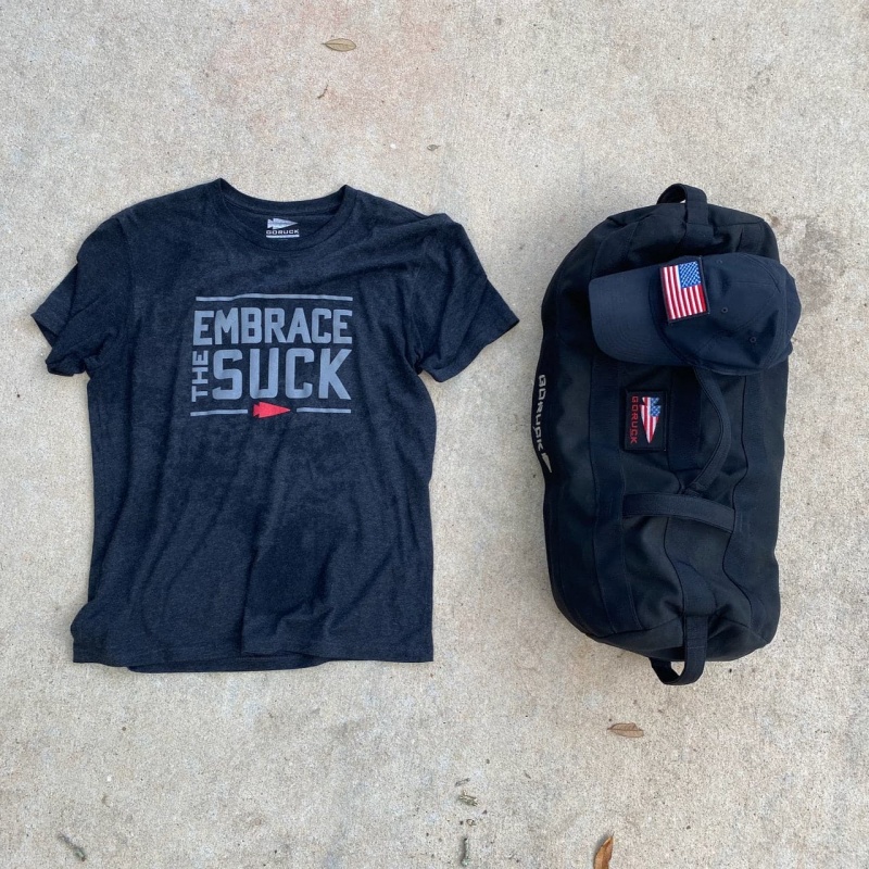 T-Shirt Goruck Embrace the Suck Men Black | FR-049872UXT