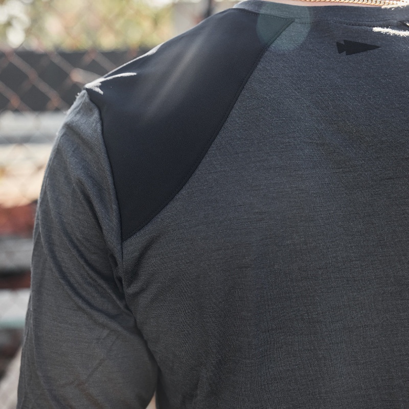 Tops Goruck 24.7 Merino Wool Long Sleeve Tee Men Black | FR-084351CJG